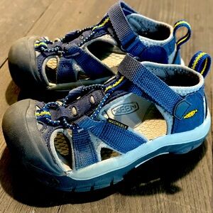 Keen Kids Navy and Gray Sandals